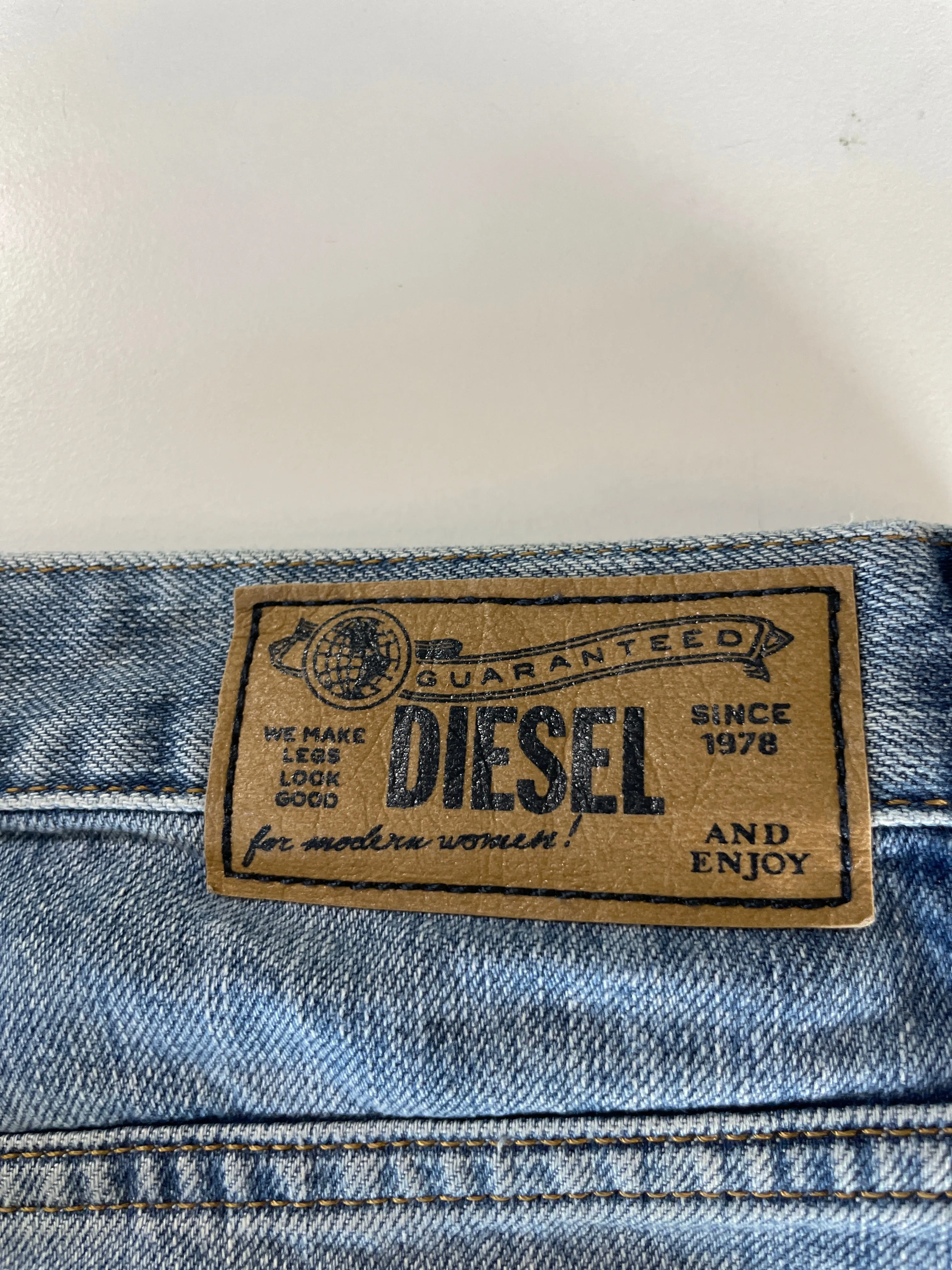 Diesel Women's Skirts Jeans Size W29 L16 Label W26 | High-Quality Denim for Fashion-Forward Women SKU 5290