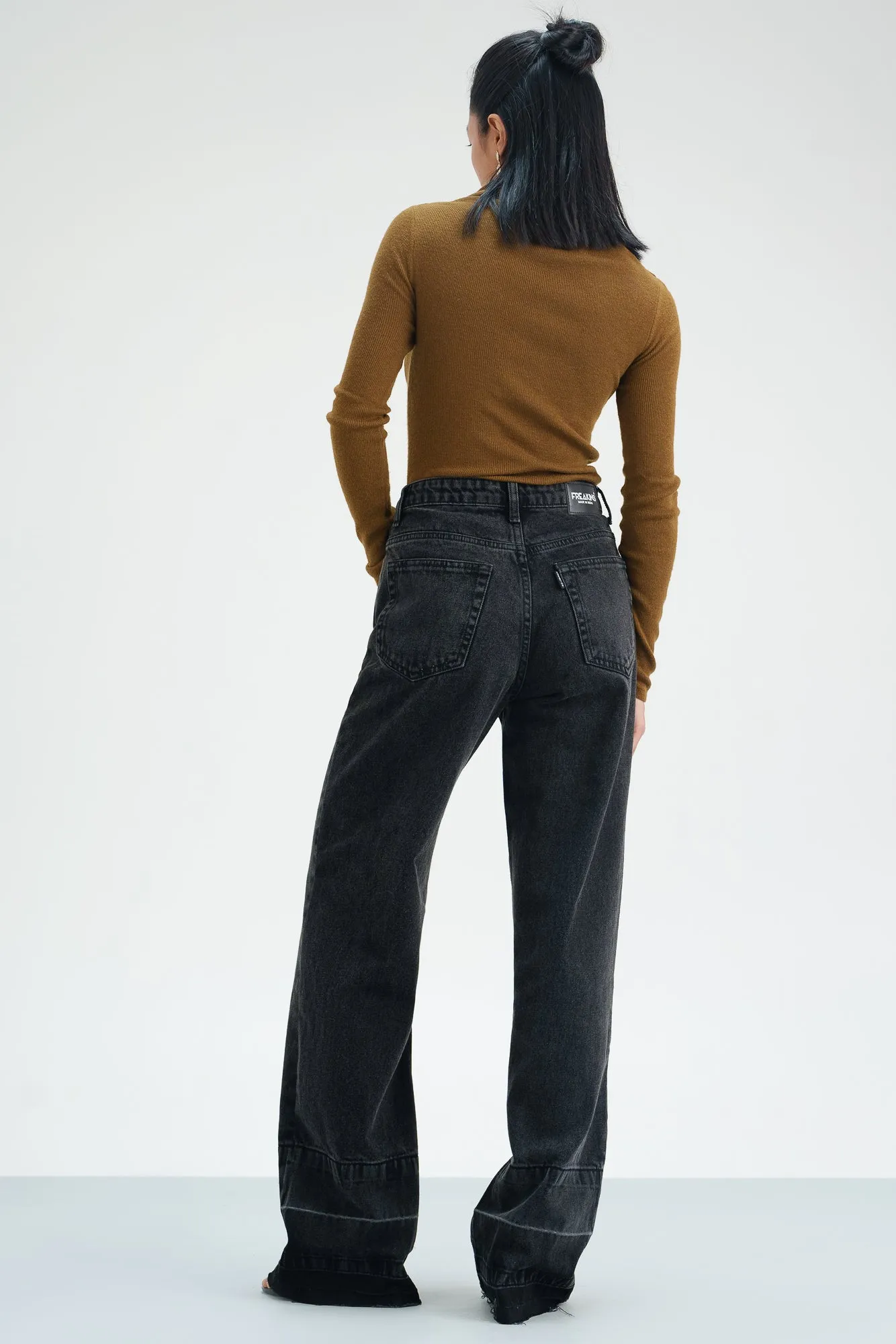 Inky Allure Straight Fit Jeans