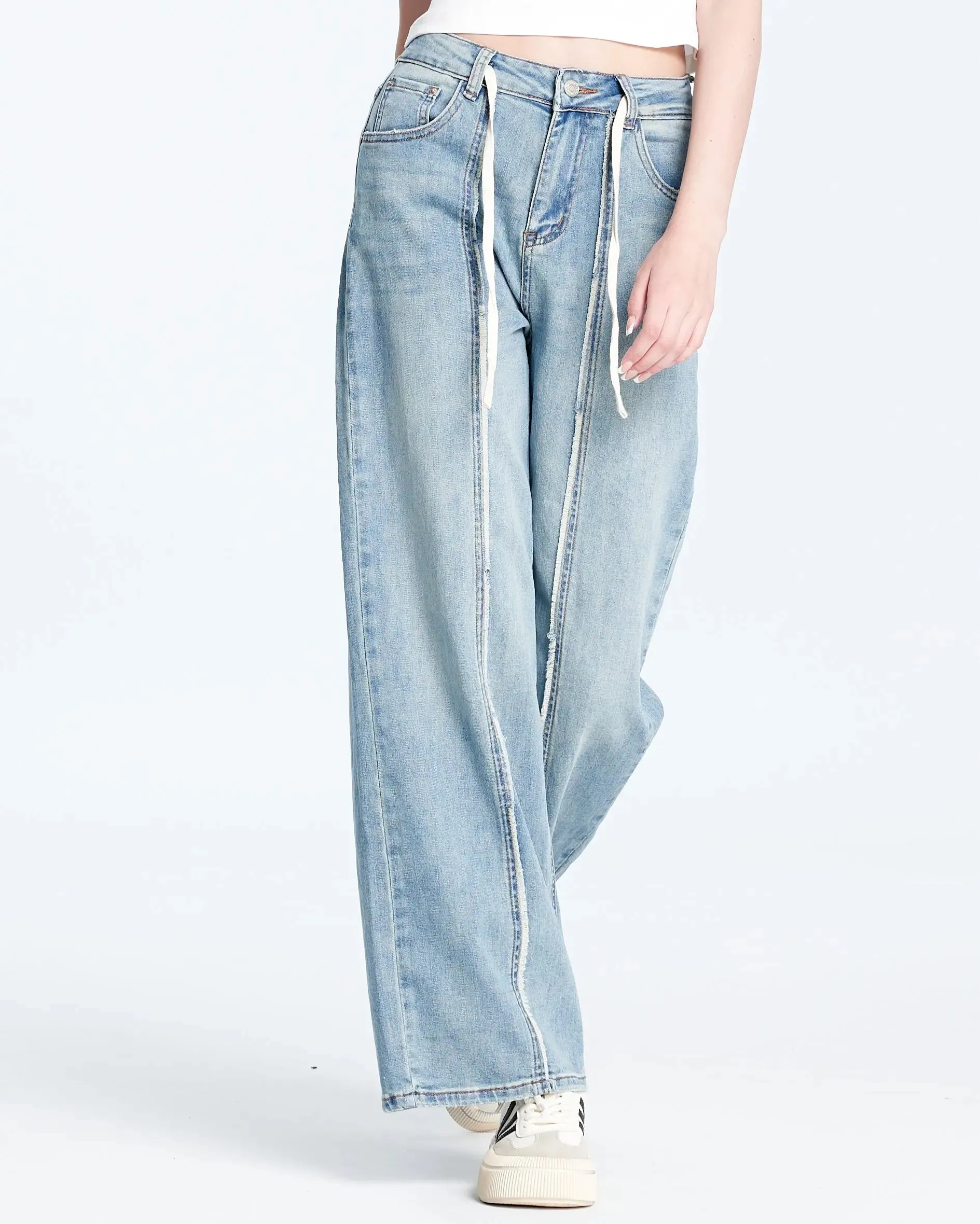 JZ2022 Straight Leg Jeans