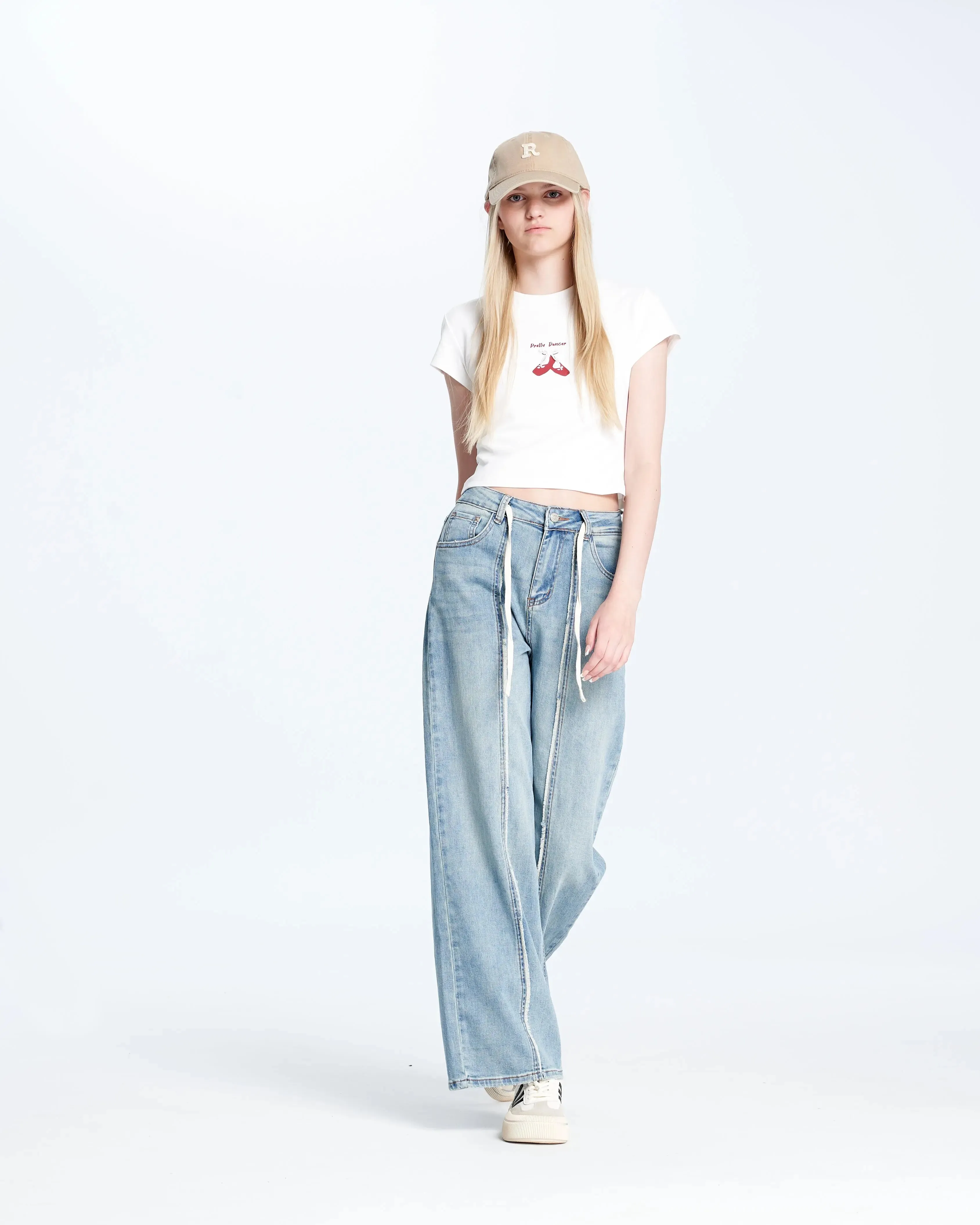 JZ2022 Straight Leg Jeans