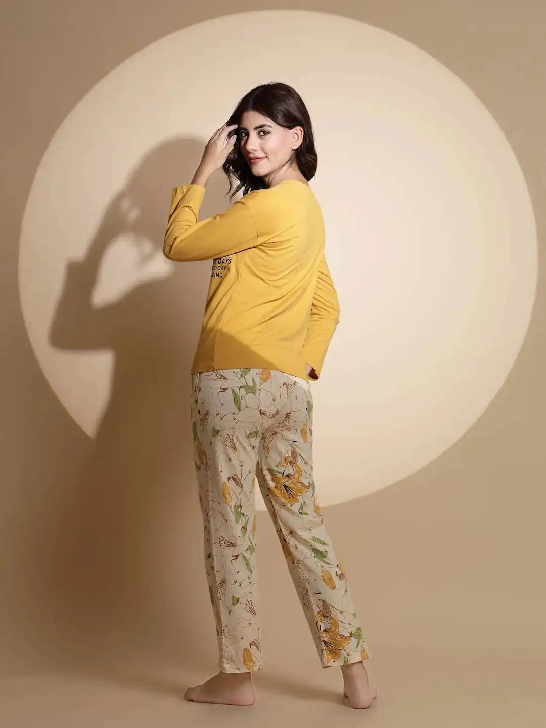 Yellow Hosiery Solid Top & Pyjama Night Suit Set